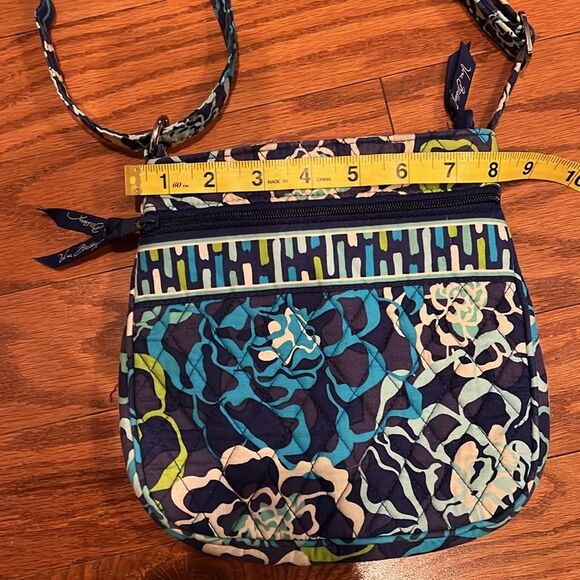 Vera Bradley adjustable strap hipster - Picture 10 of 11